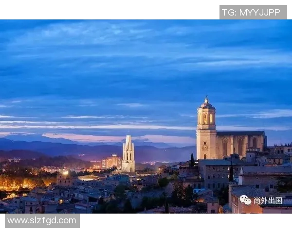 探索埃斯特旺的魅力与文化深度，揭开这座城市的历史与现代交融之美